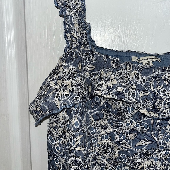 American Eagle Lace/Embroidered Tank Top in Blue Floral Print — XL - Picture 1 of 4